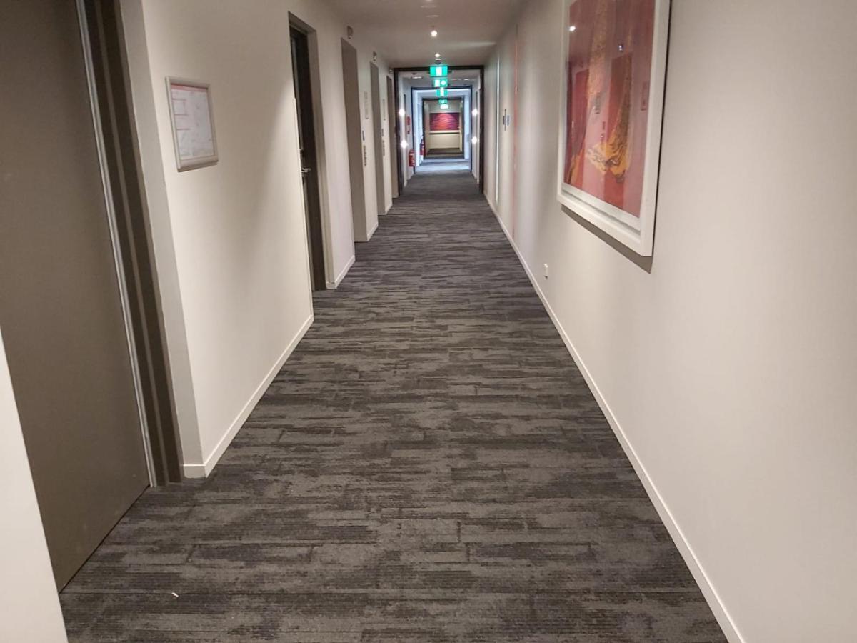Luxury 2 Bedroom Suite Near Adelaide With A Car Park Broadview Eksteriør billede